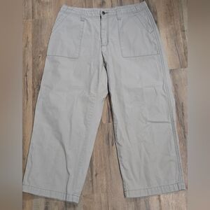 Royal Robbins Pants Womens Size 10 Chino Capri Canvas Khaki Patch Pockets